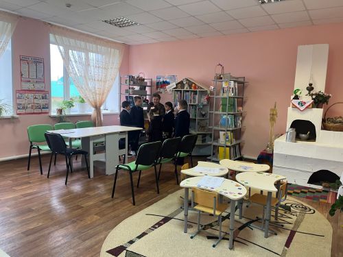 Сәмәкәй нәниләре китапханә серләренә төшенде