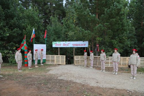 Урман эчендәге фронт сызыгы: район волонтерлары Мөслимдә чишмә ачу тантасында булып кайтты
