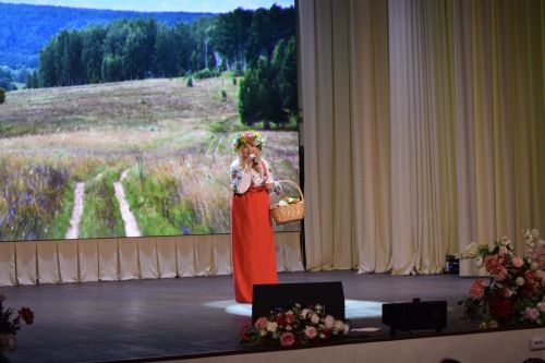 В доме культуры поселка Новый: Гала-концерт «Туган телдә җырлый чишмә» собрал лучшие творческие коллективы и исполнителей нашего района