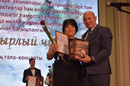 В доме культуры поселка Новый: Гала-концерт «Туган телдә җырлый чишмә» собрал лучшие творческие коллективы и исполнителей нашего района