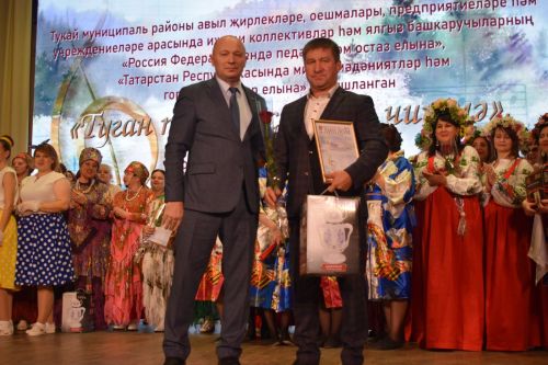В доме культуры поселка Новый: Гала-концерт «Туган телдә җырлый чишмә» собрал лучшие творческие коллективы и исполнителей нашего района