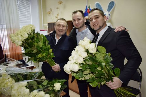 Поздравили с 8 марта