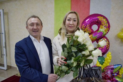 Поздравили с 8 марта