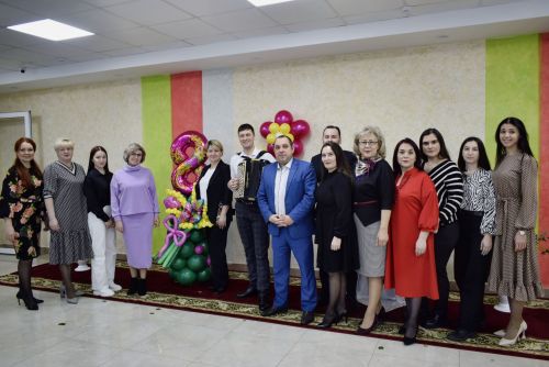 Поздравили с 8 марта
