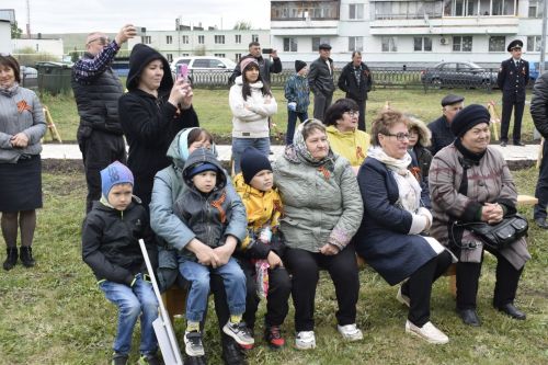 В селе Бурды у памятника воинам-односельчанам, погибшим в Великой Отечественной войне, прошел праздник, посвященный 78-й годовщине Великой Победы