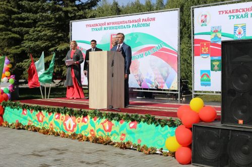 Поздравляем вас с праздником – Днем республики Татарстан