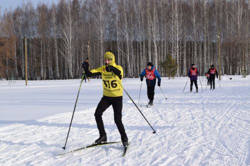 Прошло первенство и чемпионат района по лыжным гонкам, посвящённый памяти Героя Советского Союза Нурми Шарипова
