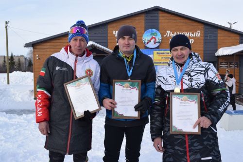 Прошло первенство и чемпионат района по лыжным гонкам, посвящённый памяти Героя Советского Союза Нурми Шарипова