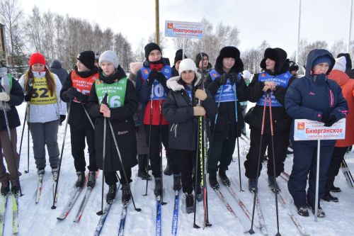 Прошло первенство и чемпионат района по лыжным гонкам, посвящённый памяти Героя Советского Союза Нурми Шарипова