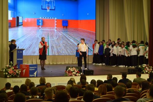 Финал школьной лиги КВН «Школьный Движ»: Веселье, смех и талант