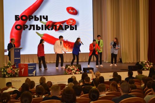 Финал школьной лиги КВН «Школьный Движ»: Веселье, смех и талант