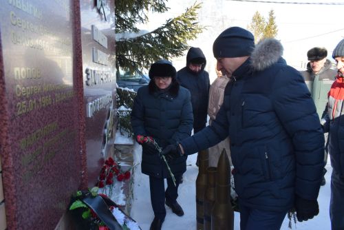 Митинг памяти в Тукаевском районе: Тукаевцы почтили память павших воинов Афганистана