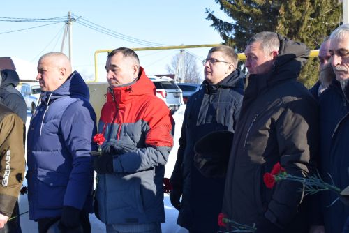 Митинг памяти в Тукаевском районе: Тукаевцы почтили память павших воинов Афганистана
