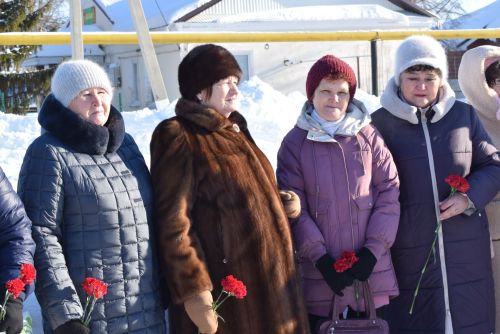 Митинг памяти в Тукаевском районе: Тукаевцы почтили память павших воинов Афганистана