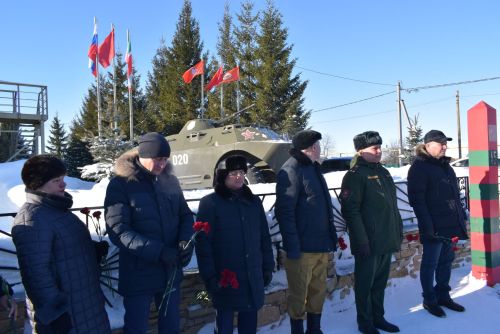 Митинг памяти в Тукаевском районе: Тукаевцы почтили память павших воинов Афганистана