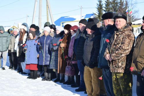 Митинг памяти в Тукаевском районе: Тукаевцы почтили память павших воинов Афганистана