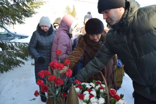 Митинг памяти в Тукаевском районе: Тукаевцы почтили память павших воинов Афганистана