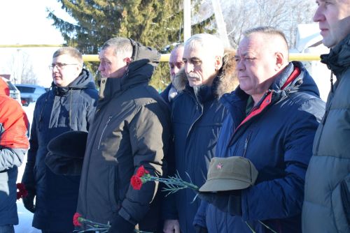 Митинг памяти в Тукаевском районе: Тукаевцы почтили память павших воинов Афганистана