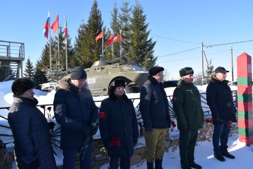 Митинг памяти в Тукаевском районе: Тукаевцы почтили память павших воинов Афганистана