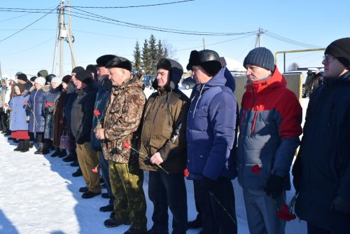Митинг памяти в Тукаевском районе: Тукаевцы почтили память павших воинов Афганистана
