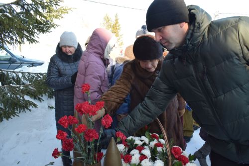 Митинг памяти в Тукаевском районе: Тукаевцы почтили память павших воинов Афганистана