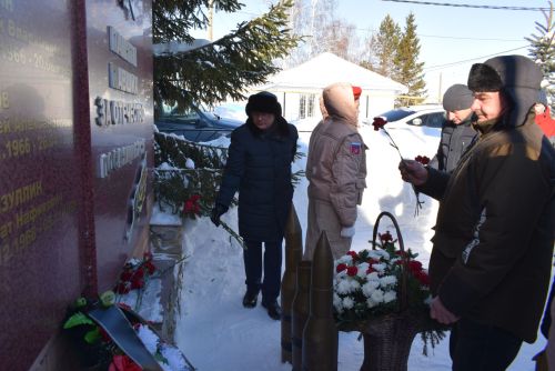 Митинг памяти в Тукаевском районе: Тукаевцы почтили память павших воинов Афганистана