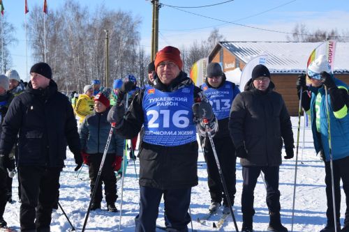 Год семьи на лыжных гонках: спорт, достижения и важность семейных ценностей