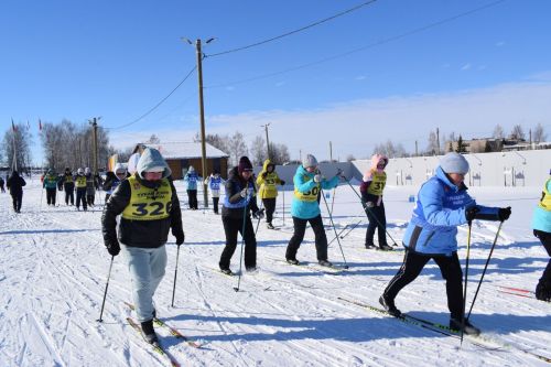 Год семьи на лыжных гонках: спорт, достижения и важность семейных ценностей