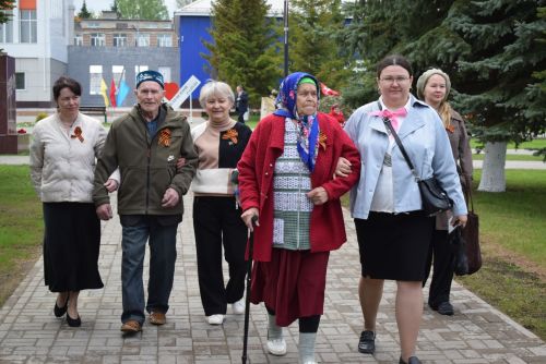 В Тукаевском районе зажгли Вечный огонь