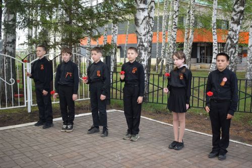 В Тукаевском районе высадили «Сад памяти» в честь героев прошлого и настоящего