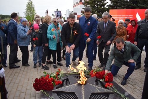 В Тукаевском районе зажгли Вечный огонь