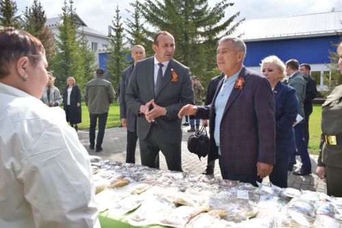 В Тукаевском районе зажгли Вечный огонь