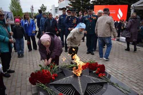 В Тукаевском районе зажгли Вечный огонь