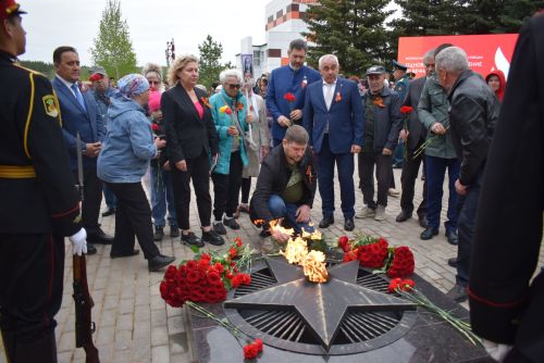 В Тукаевском районе зажгли Вечный огонь