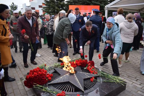 В Тукаевском районе зажгли Вечный огонь