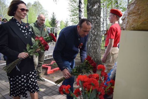 В Тукаевском районе высадили «Сад памяти» в честь героев прошлого и настоящего