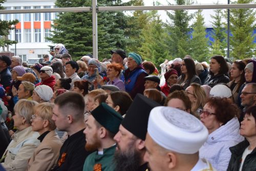 В Тукаевском районе зажгли Вечный огонь