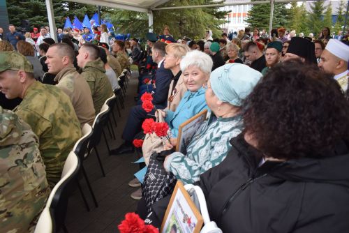 В Тукаевском районе зажгли Вечный огонь
