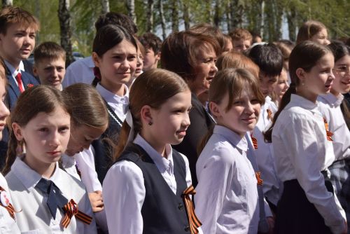 В Тукаевском районе высадили «Сад памяти» в честь героев прошлого и настоящего
