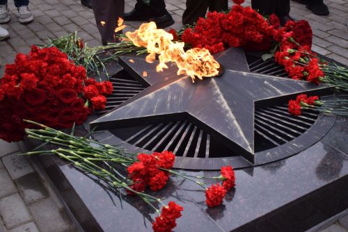 В Тукаевском районе зажгли Вечный огонь