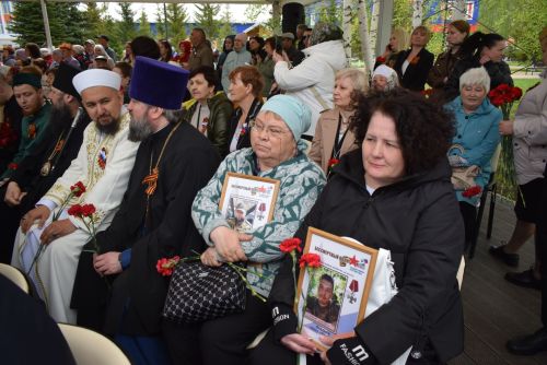 В Тукаевском районе зажгли Вечный огонь