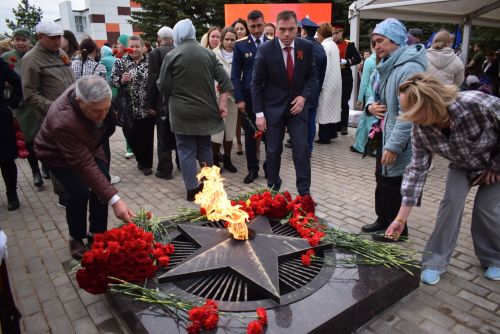 В Тукаевском районе зажгли Вечный огонь