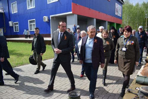 В Тукаевском районе зажгли Вечный огонь