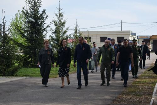 В Тукаевском районе высадили «Сад памяти» в честь героев прошлого и настоящего