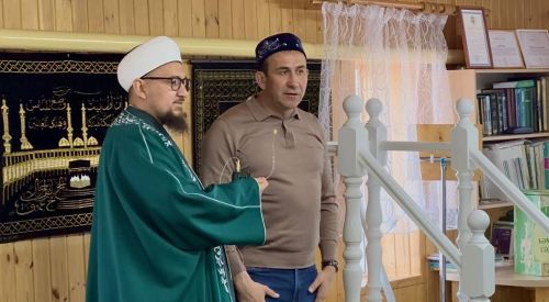 Фоторепортаж: главный гает-намаз Ураза-байрама прошел в селе Калмаш Тукаевского района