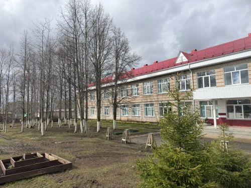 В селе Калмаш капитально ремонтируют школу