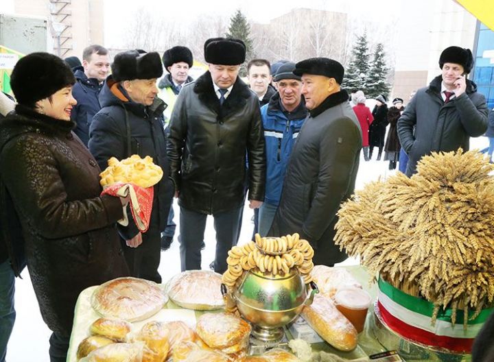 Марат Әхмәтов:&nbsp; «Районда кул җитмәгән&nbsp;күп проблемаларга чишелеш табыла башлады»