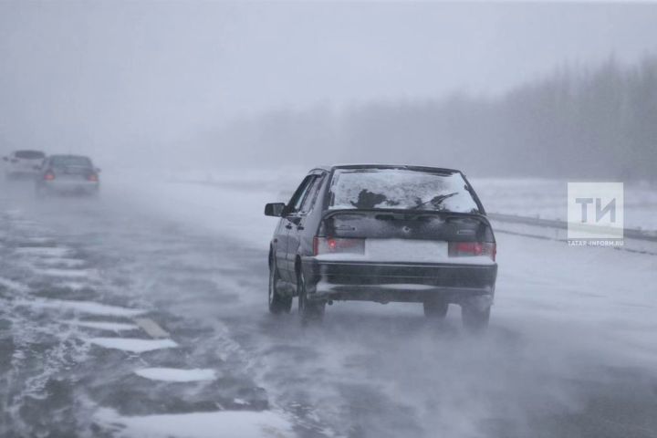 В Татарстане вводят временное ограничение движения автобусов и грузового транспорта на федеральных автодорогах из-за непогоды