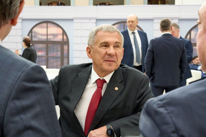 Раис Татарстана оказался в первой тройке сильнейших губернаторов России