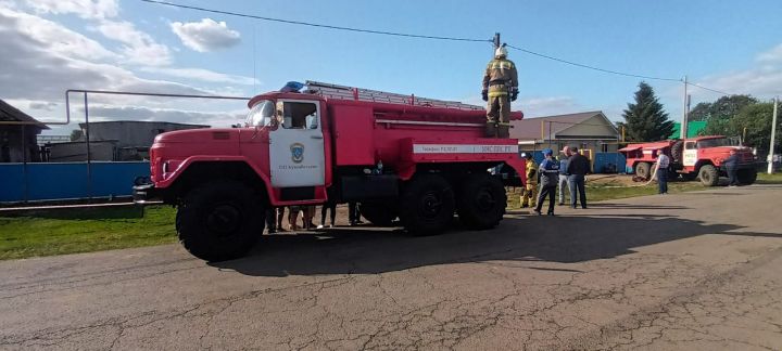 Сегодня в деревне Саитово в пожаре погибли семь человек